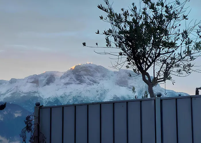 Over The Castle * Trydent